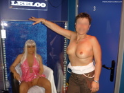 Dine au sex shop