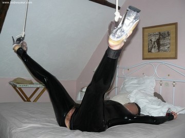 Marie-jambes-en-l'air !
