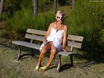 sur un banc