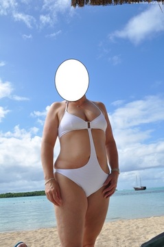 A LA PLAGE