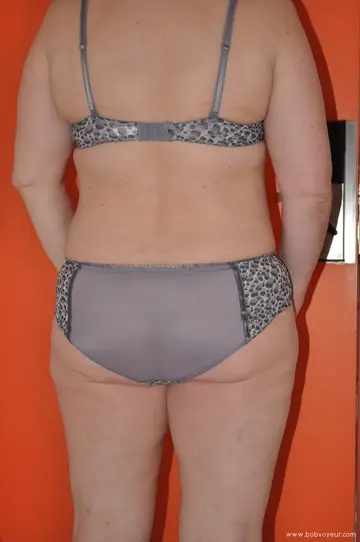 LINGERIE GRISE SÉRIE 1