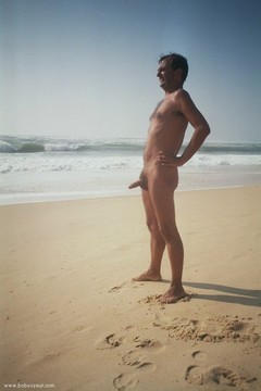 EXHIB A LA PLAGE