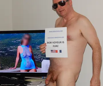 Bénéficiant photos sur BobVoyeur.Com!