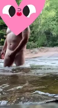 Nue à la rivière