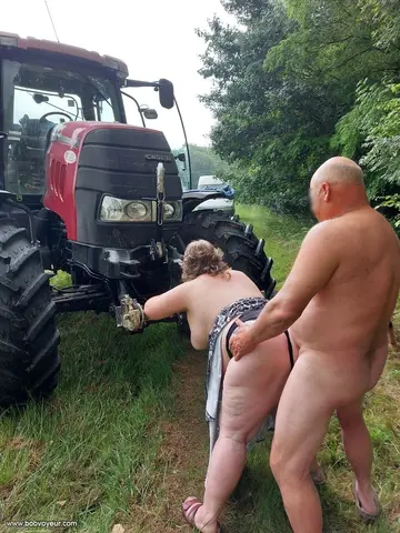 clapton10 après le tracteur la camionette