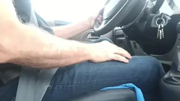 Se déshabiller en roulant
