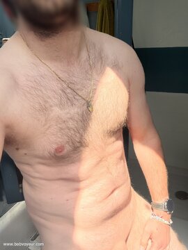 Vérifie le miroir..
