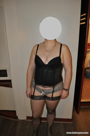 LINGERIE NOIRE