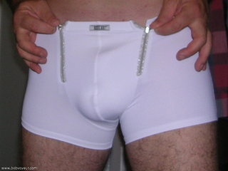 Le blanc, c'est ravissant, surtout avec 2 zips, non?