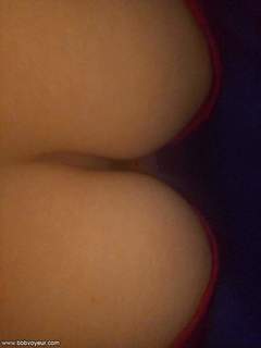 Une photo de mes seins, pendant que Mamour travaille. Il la découvrira en se connectant ! 