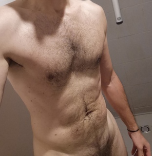 Fini le sport, c'est l'heure de la douche 