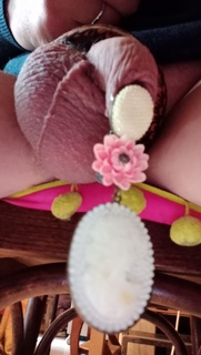 Mes grosses couilles sont décorées 
