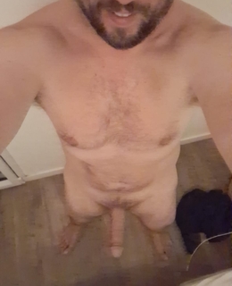 cc disponible pour femme ou couple, homme sympa et respectueux