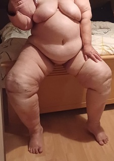 Cherchons  un homme  forte corpulence  pour nous  prendre  en photo uniquement avec  notre matér...
