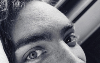 Yeux dans les yeux je te donne sans même attendre en retour 